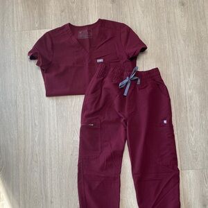 Figs Women's Maroon scrub set